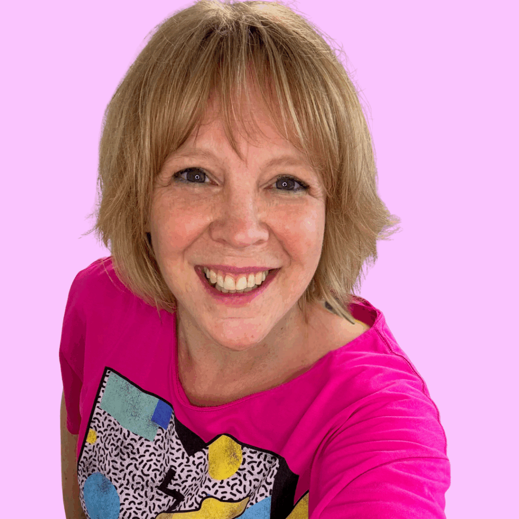 Tanja Riedeberger, Wechseljahre, Gesund durch die Wechseljahre, Fit durch die Wechseljahre, Wechseljahre verstehen, Wechseljahresberatung, Mindful Pilates, Tanzfitness, WE LOVE DANCE, Zumba, Zumba Fitness, Zumba Gold, Dance Fitness, Dance in the Body you have, welovedance, T-Shirts, Pilates, Gesundheit ab 40, Longevity, gesunde Ernährung, mentale Gesundheit, Coaching, Life Coaching, Lebensberatung, ganzheitliches Gesundheitscoaching, Mentorin, Mentoring, Gesundheitsmentoring,
